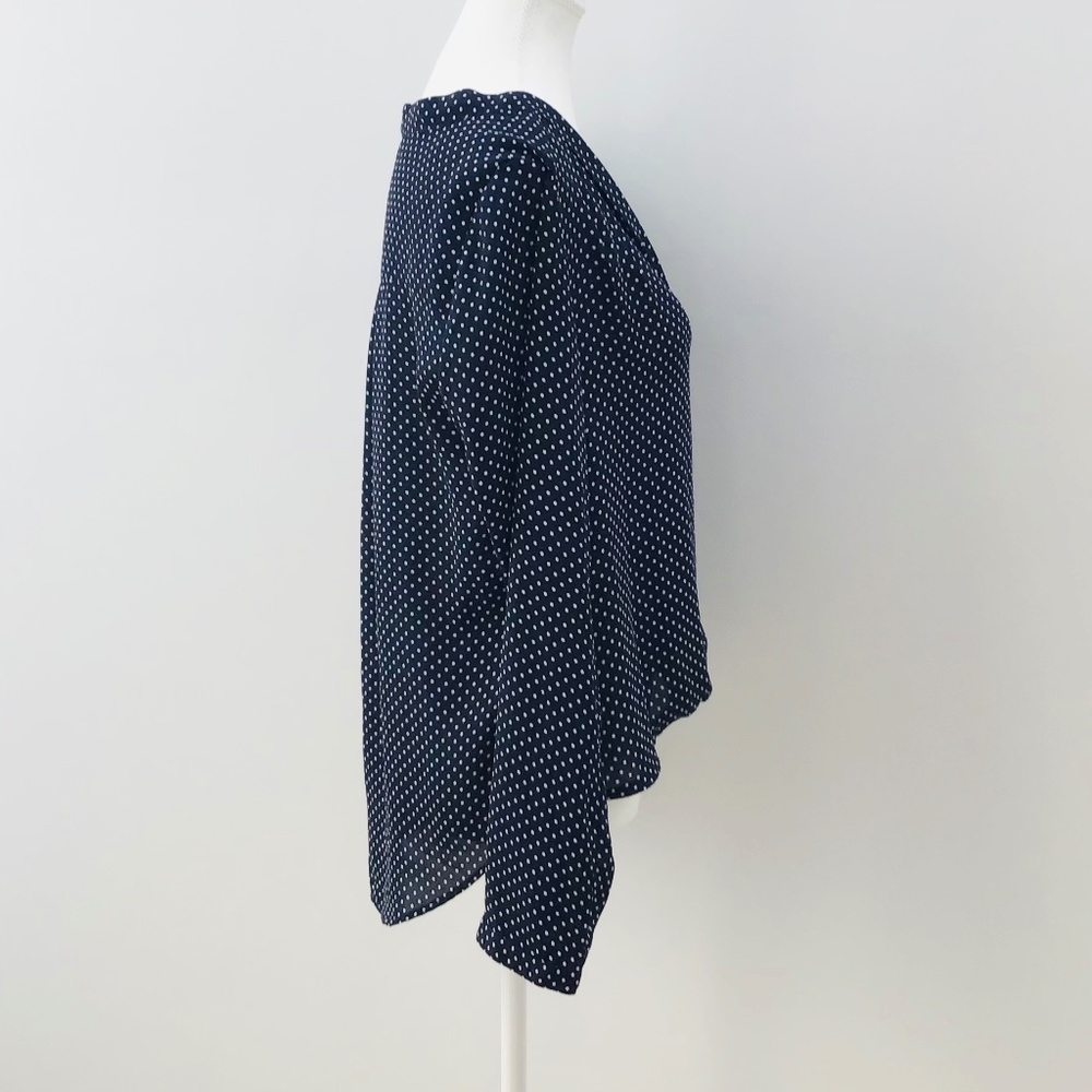 SPORTSGIRL size 10 long sleeved blouse, gathered V neck, dark blue w/white dots - Picture 4 of 8